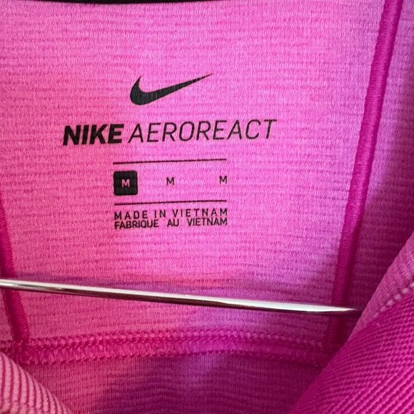 Men's Nike Aeroreact Victory Golf Polo Magenta Size medium - Picture 3 of 8